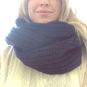 J Crew Knut infinity scarf